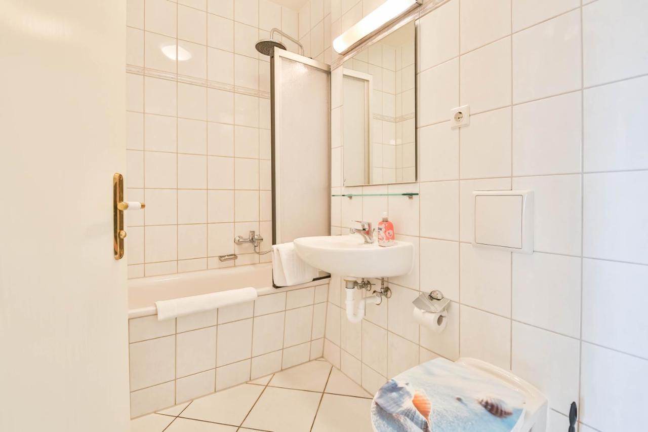 Apartment Diana Mit Terrasse Zempin Ngoại thất bức ảnh